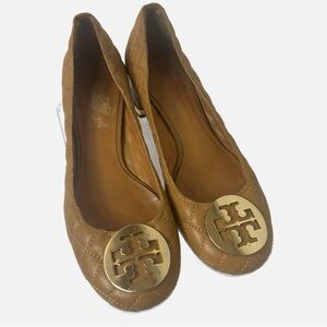 TORY BURCH Women’s Quilted Leather Pumps Gold Tone Logo Brown 8.5